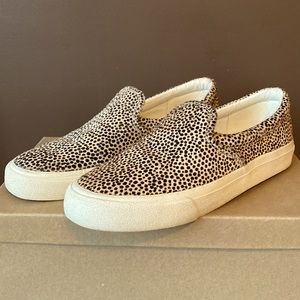 Super cute slip on Madewell canvas sneaks